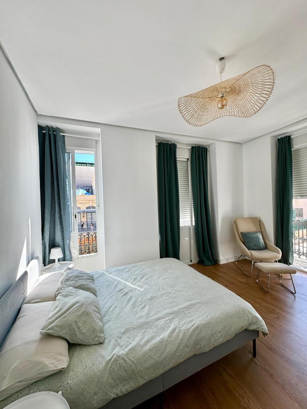 Vlc Center 4 Room Apartment Валенсия Экстерьер фото