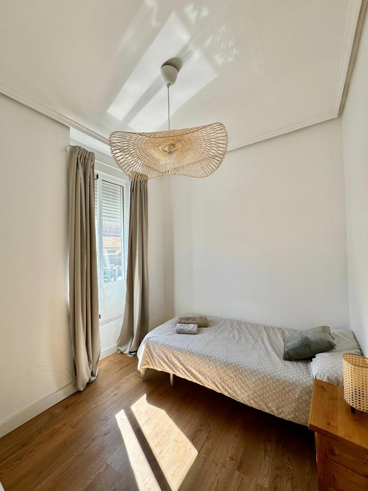 Vlc Center 4 Room Apartment Валенсия Экстерьер фото